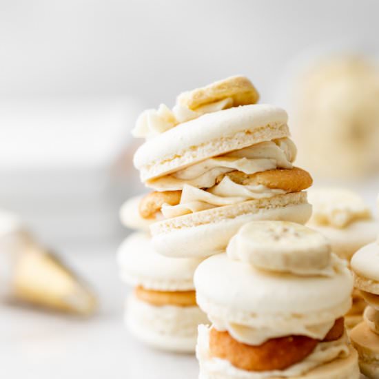 Banana Pudding Macarons