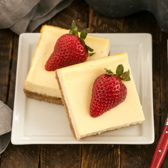 Vanilla Bean Cheesecake Bars