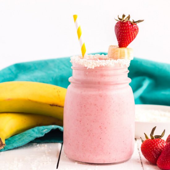 Strawberry Banana Coconut Smoothie