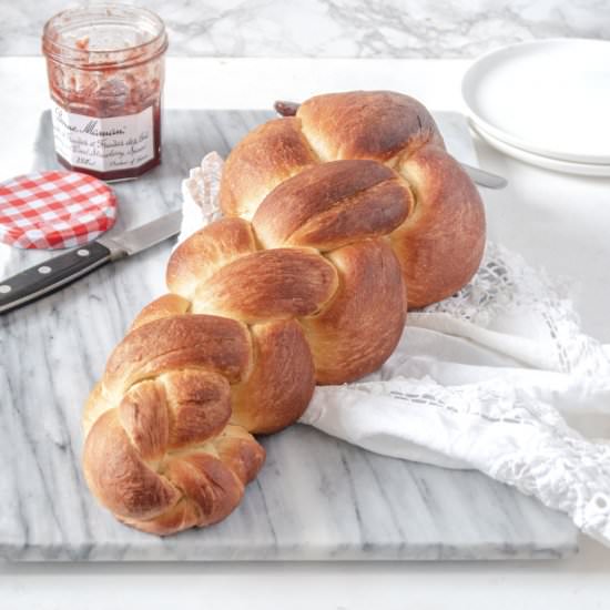 Vegan Butterzopf – Swiss Bread