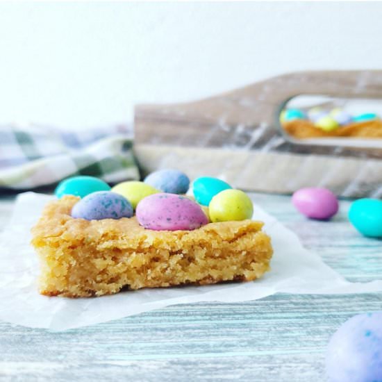 M&M Easter Egg Blondies