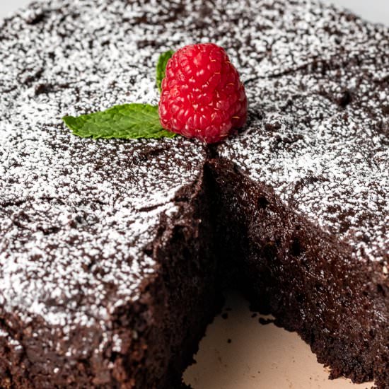 Vegan Flourless Chocolate Cake