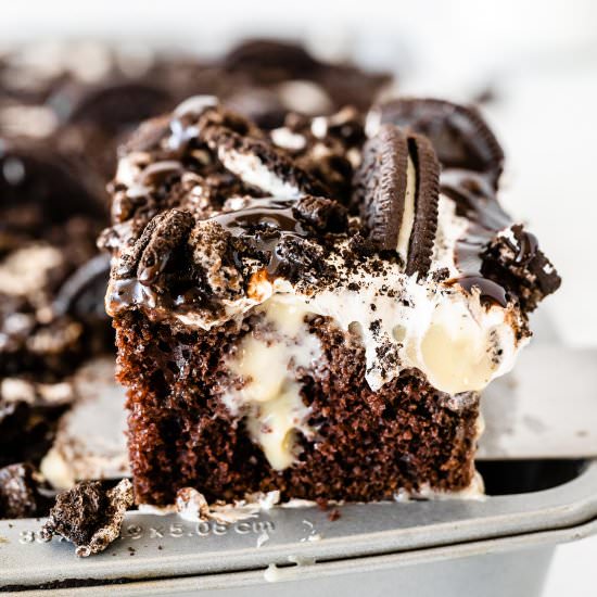 Oreo Poke Cake