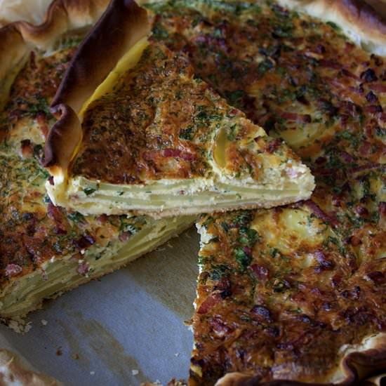 Potato and bacon quiche