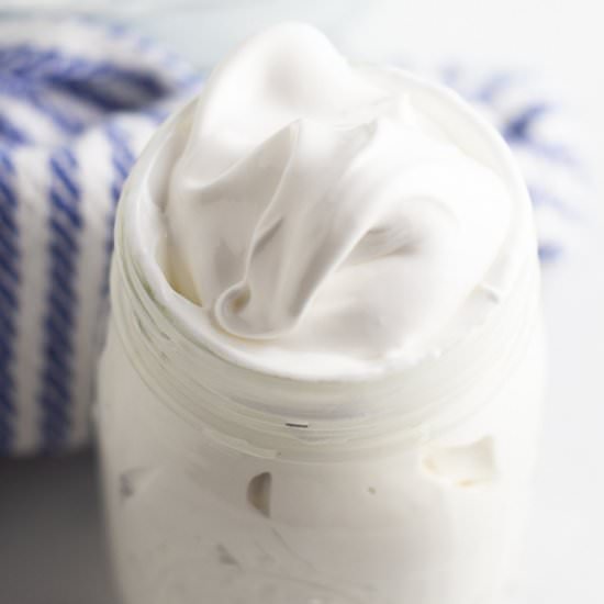 Homemade Marshmallow Fluff