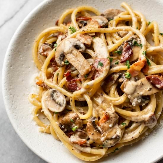 creamy bacon mushroom pasta
