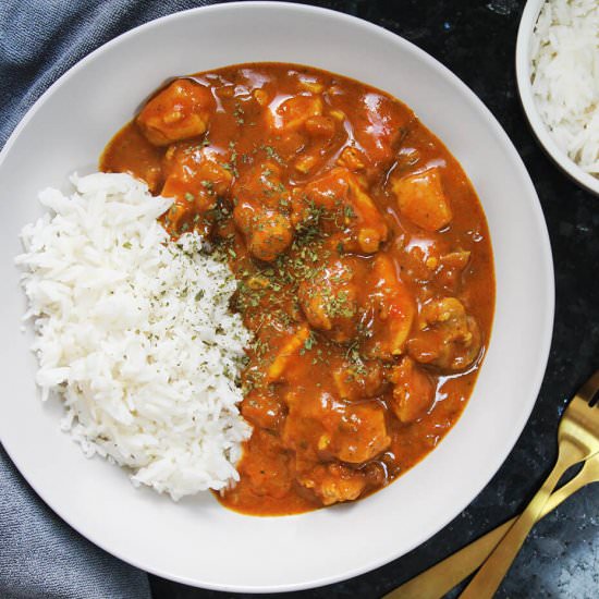 Easy coconut chicken curry