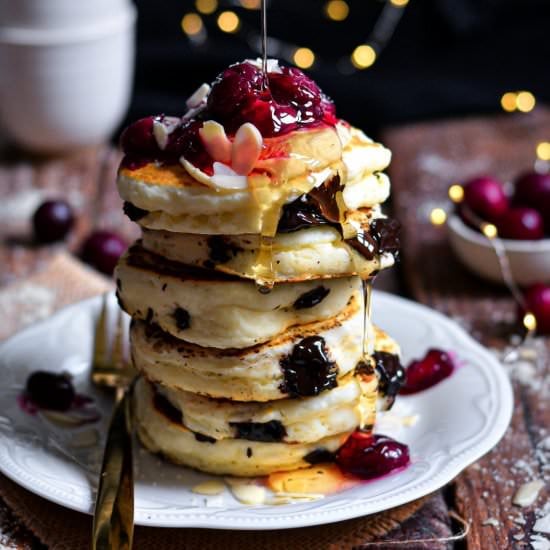 Vegan Chocolate Chips Pancakes