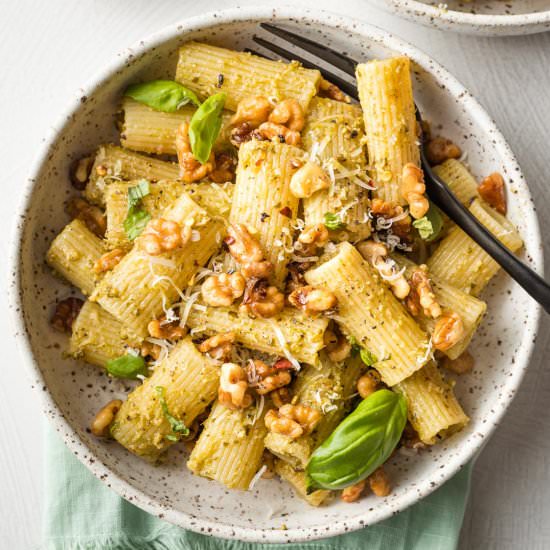 Pesto Rigatoni with Toasted Walnuts