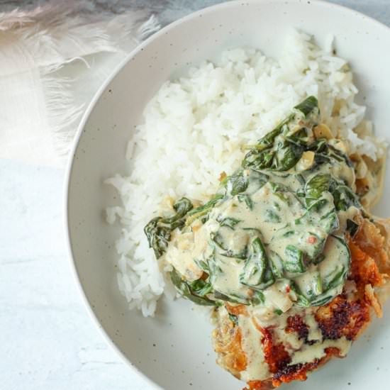 Creamed spinach chicken skillet