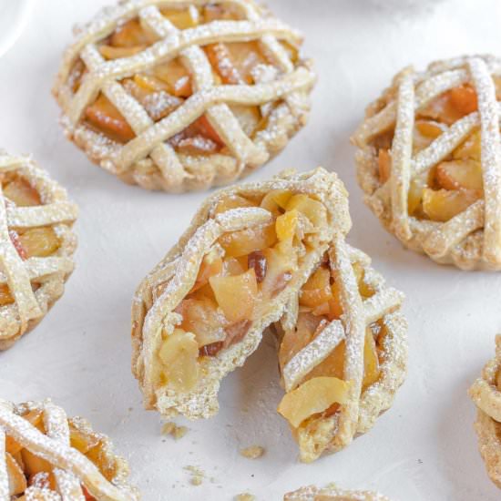 MINI APPLE TARTS – Vegan