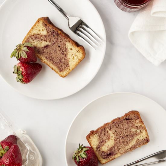 Strawberry Swirl Yogurt Cake