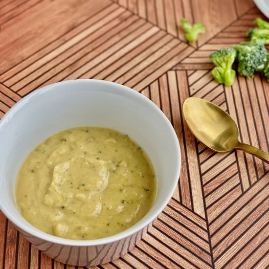 Easy Broccoli Cheddar Soup