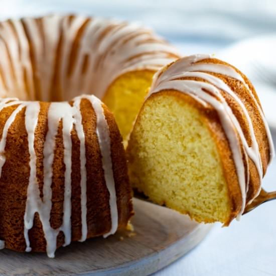 Apricot Nectar Bundt Cake