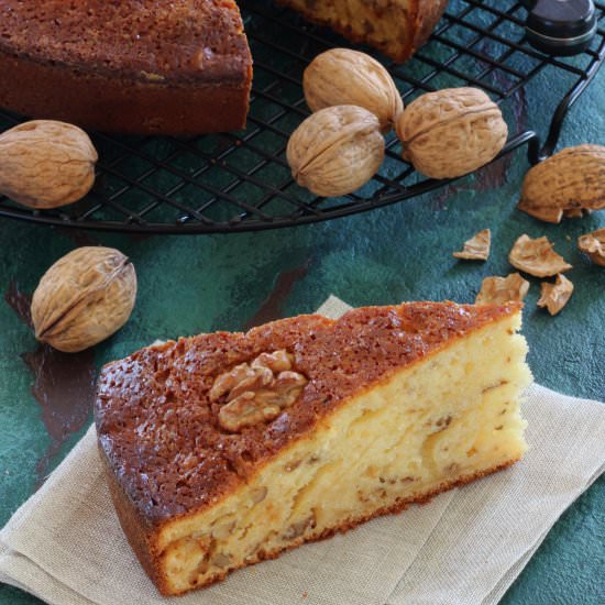 Greek walnut and honey cake