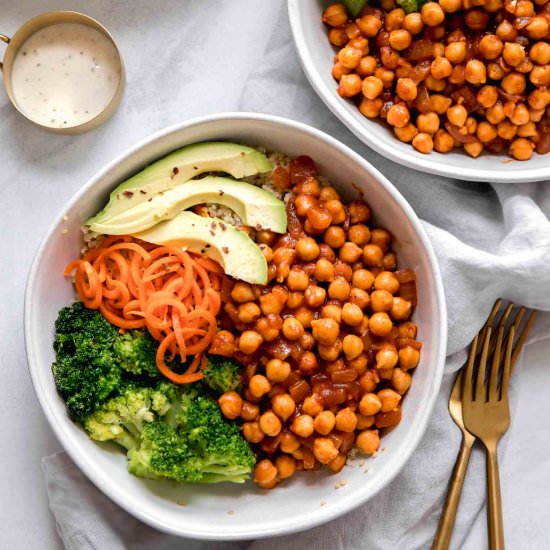 Vegan Buffalo Chickpea Bowls