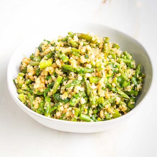 15-minute Cauli-rice + Asparagus