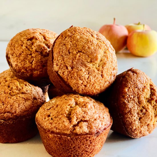 Easy Applesauce Muffins