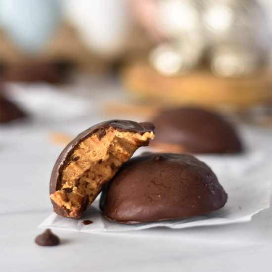 Healthy Reese’s Peanut Butter Eggs