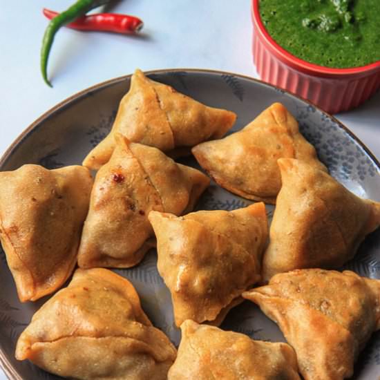 Baked Butter Chicken Samosa