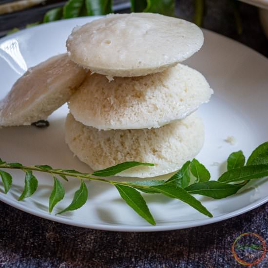 INSTANT POT RAVA IDLI