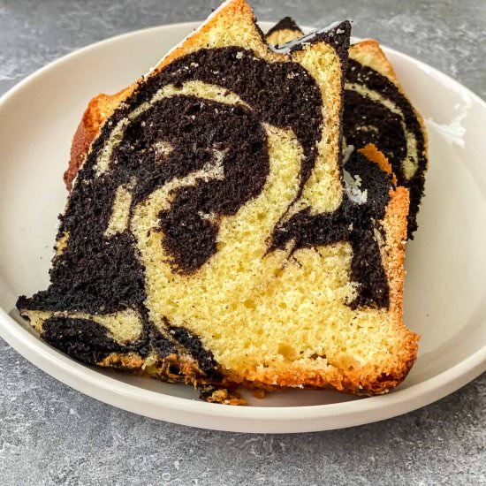 Chocolate Vanilla Swirl Bundt Cake