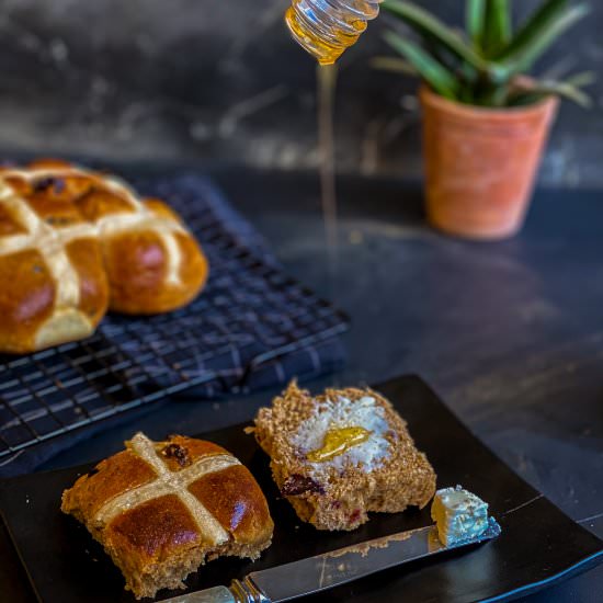 Healthier Easter Hot Cross Buns