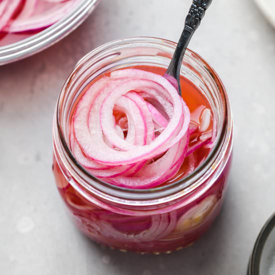 Quick Pickled Red Onions
