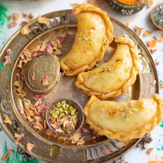 Mawa Gujiya