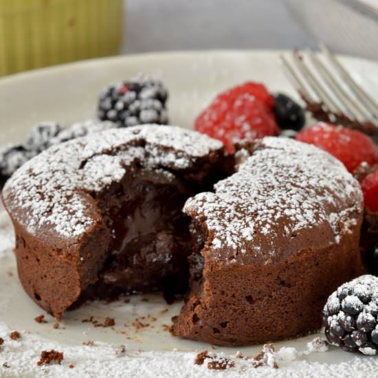 INDIVIDUAL CHOCOLATE LAVA CAKES | S