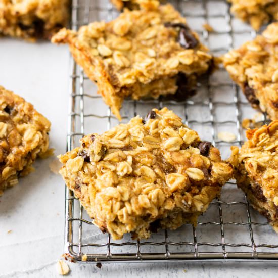 Banana Chocolate Chip Oatmeal Bars