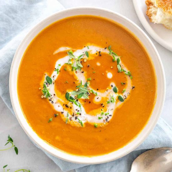Instant Pot Carrot Ginger Soup