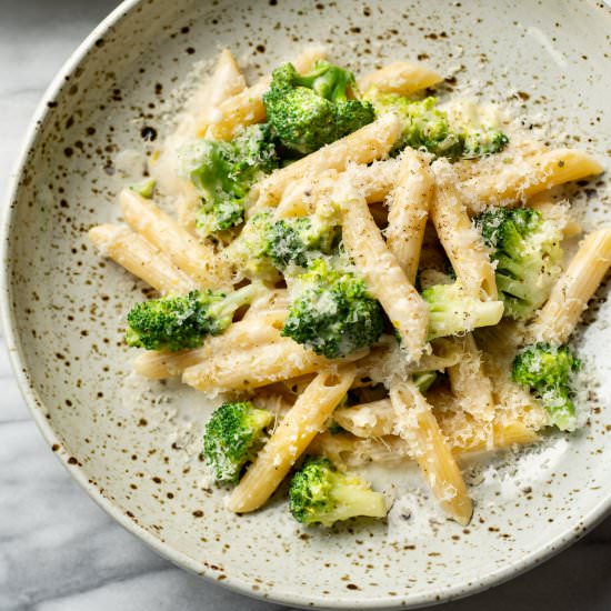 creamy lemon broccoli pasta