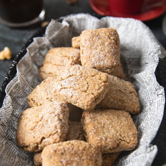 Italian Walnut Cookies