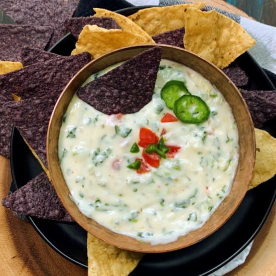 White Spinach Queso
