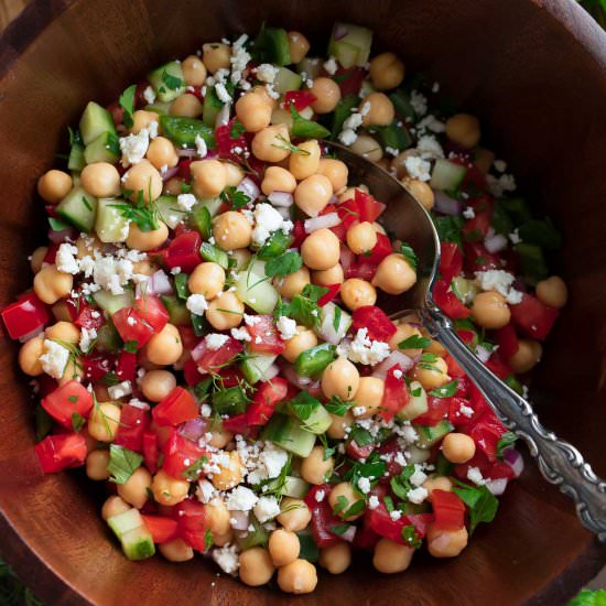 Mediterranean Chickpea Salad
