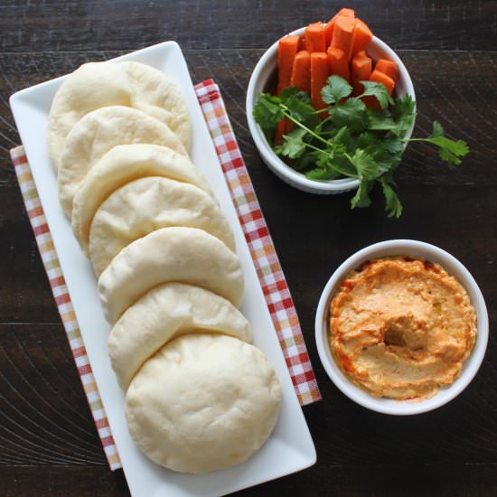 Pita Bread and Spicy Hummus