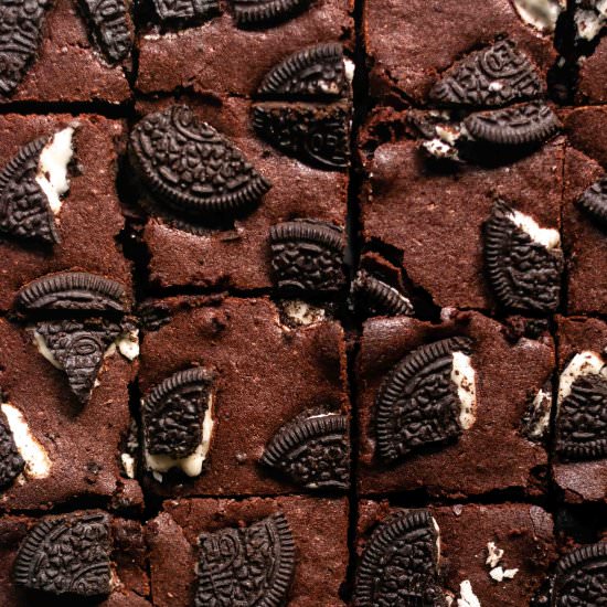 Vegan Oreo Brownies