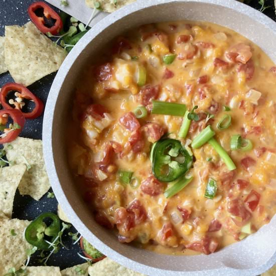 easy homemade queso dip with shrimp