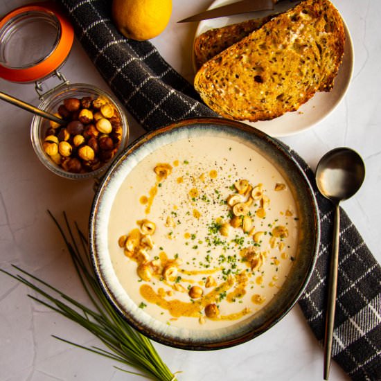 A Creamy White Asparagus Soup