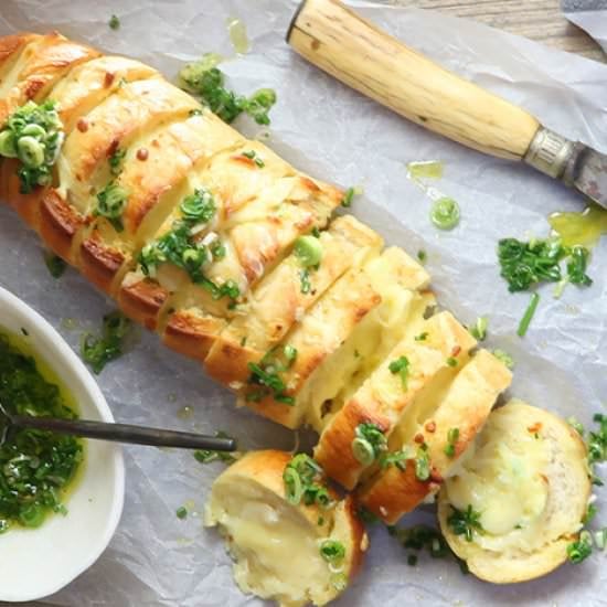 Cheesy Garlic Bread with Brie