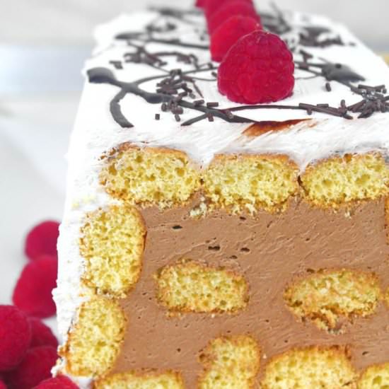 CHOCOLATE MOUSSE CAKE