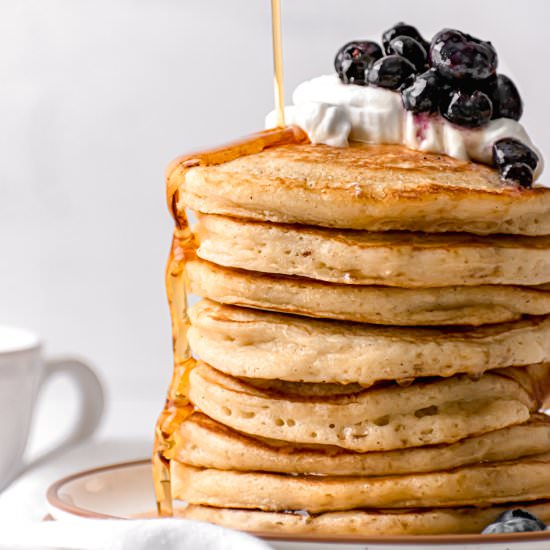 Ultra Fluffy Buttermilk Pancakes