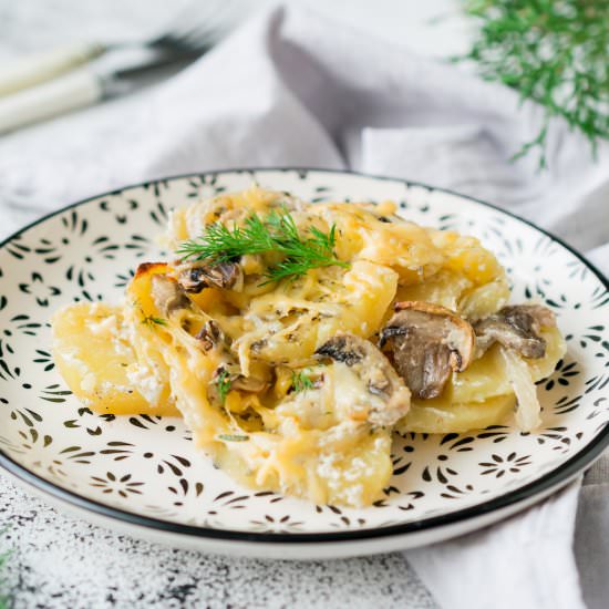 Baked Potato with Mushrooms