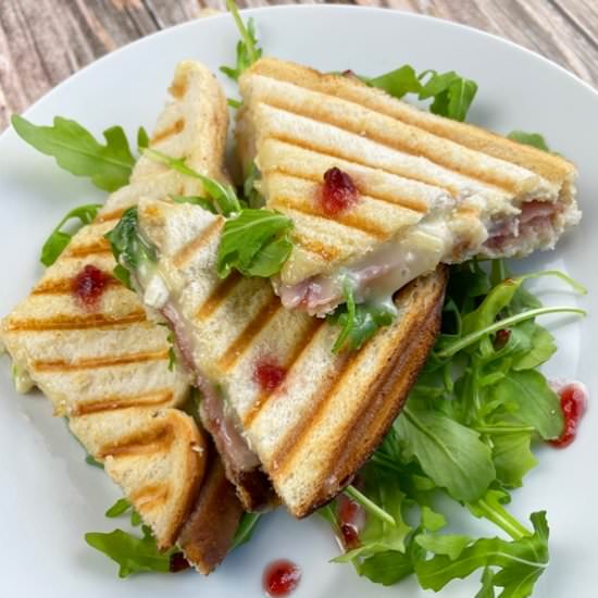 Brie and Cranberry Toastie