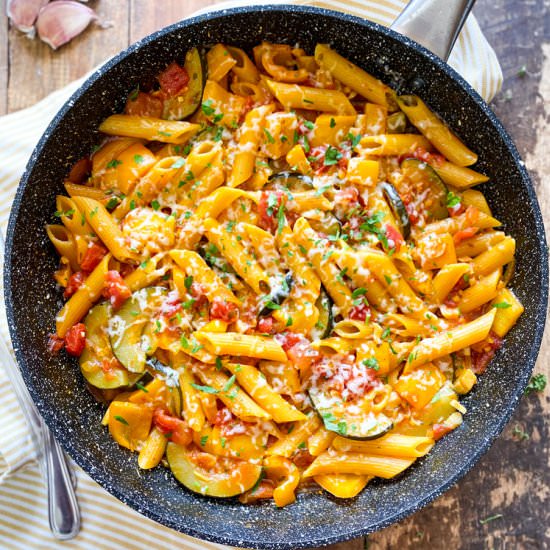 One-Pan Spanish Garlic Pasta