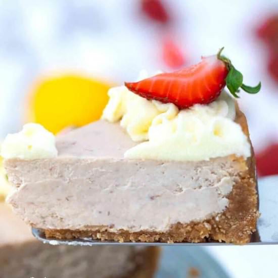 Instant Pot Strawberry Cheesecake