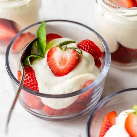 Strawberries & Yogurt Whipped Cream