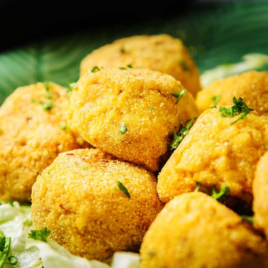 Vegan Cheesy Rice Balls