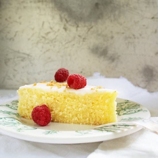 Simply Lovely Lemon Cake